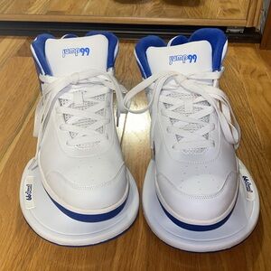 Jump 99 training shoes